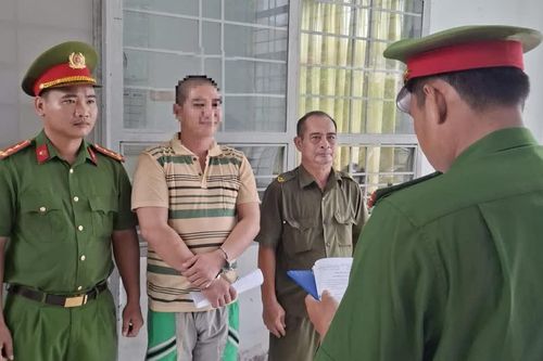 Vĩnh Long: Mâu thuẫn tiền gas, nam thanh niên đánh người trọng thương