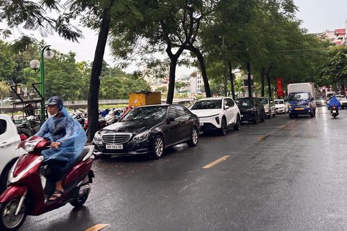 Thời tiết ngày 19/9: Bắc Bộ mưa rải rác, Trung Bộ, Nam Bộ mưa rất to