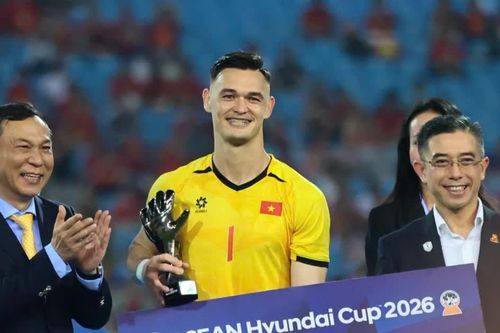 HLV Kim Sang-sik bỏ qua Filip Nguyễn, Patrik Lê Giang vẫn là số 1 ở khung gỗ?