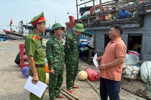 Huế chủ động bảo vệ tàu thuyền, tài sản trước mùa mưa bão