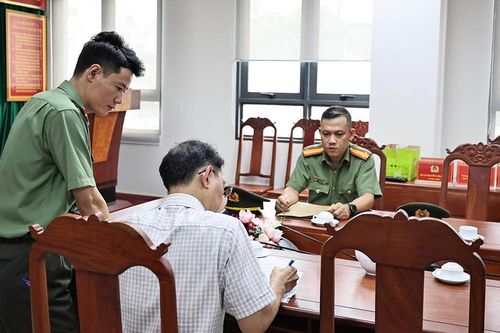 Cài phần mềm trái phép tại trường học, một công ty bị phạt