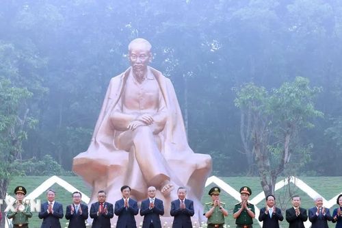 Tổng Bí thư, Chủ tịch nước Tô Lâm dự Lễ khánh thành Tượng đài 'Bác Hồ với Ngày hội non sông'