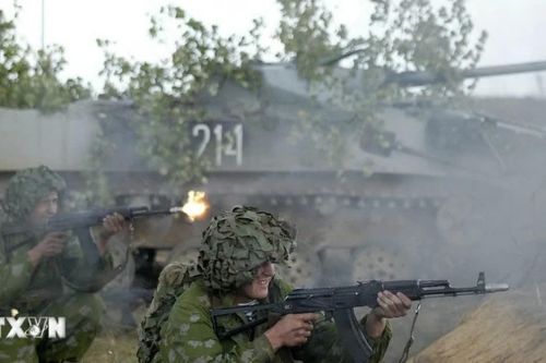 Belarus diễn tập phòng thủ sườn phía Tây, giáp biên giới EU