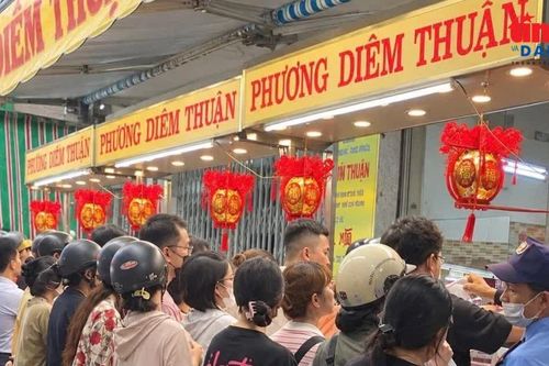 Bánh Trung thu nơi cháy hàng, chỗ khuyến mại vẫn ế