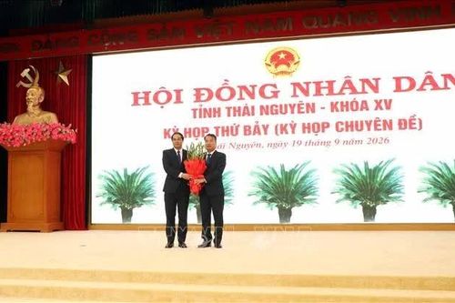 Ông Nguyễn Thế Mạnh được bầu giữ chức Chủ tịch UBND tỉnh Thái Nguyên