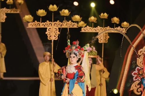 Hát bội kể chuyện nghìn năm giữa lòng Hà Nội
