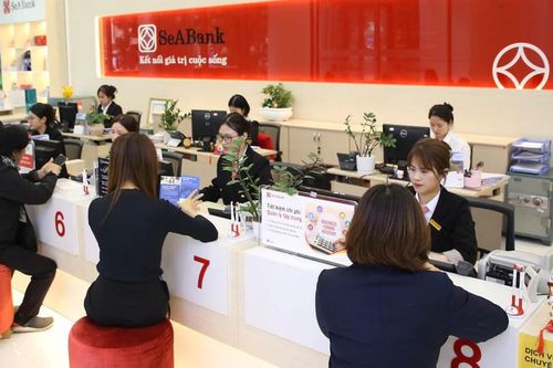 Cổ phiếu SSB vừa tăng trần 3 phiên, loạt lãnh đạo SeABank đăng ký bán cổ phiếu