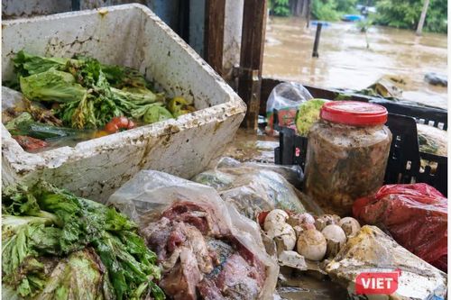 Cảnh báo nguy cơ ngộ độc sau mưa lũ