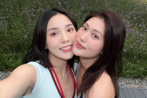Kỳ Duyên và Đoàn Thiên Ân thân mật đi du lịch Hàn Quốc