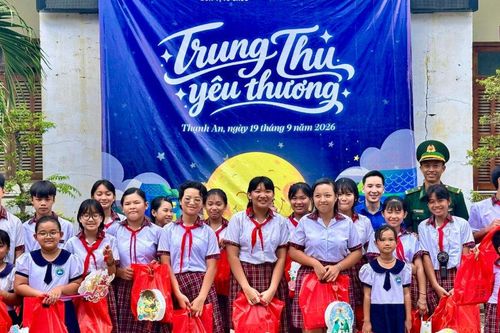 Ấm áp Trung thu ở biên giới biển TP.HCM