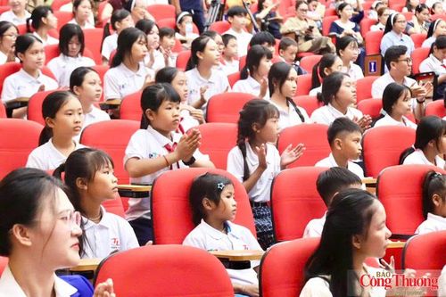 Quảng Ngãi: 15 năm nối dài những chân trời ước mơ