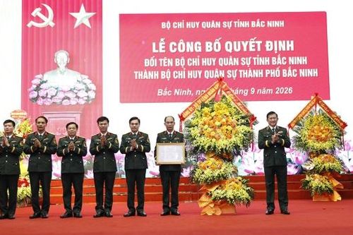 Công bố Quyết định đổi tên Bộ Chỉ huy quân sự tỉnh Bắc Ninh thành Bộ Chỉ huy quân sự thành phố Bắc Ninh