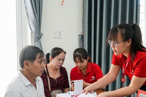 Phường Tam Kỳ hỗ trợ hộ kinh doanh chuyển đổi số