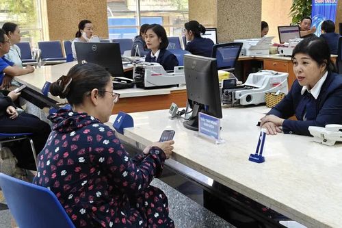 Ngân hàng chia sẻ lợi ích với khách hàng