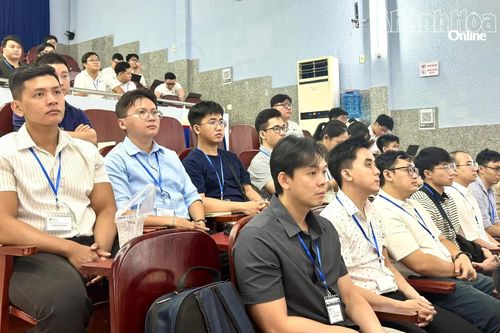 120 bác sĩ được cập nhật kiến thức điều trị gãy xương vùng cổ chân, bàn chân
