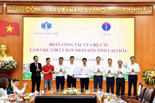 Đoàn công tác Bộ Y tế làm việc với tỉnh Lai Châu