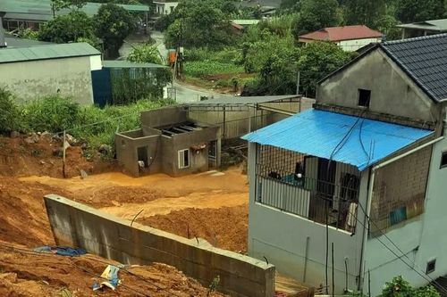 Lào Cai tổ chức sơ tán 18 hộ dân khỏi vùng có nguy cơ sạt lở
