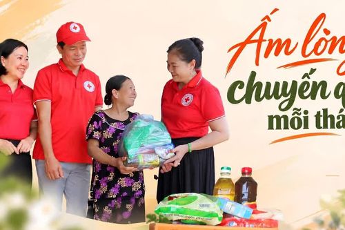 Ấm lòng chuyến quà mỗi tháng