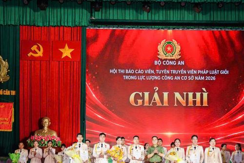 Công an Lâm Đồng đạt giải Nhì Hội thi Báo cáo viên pháp luật