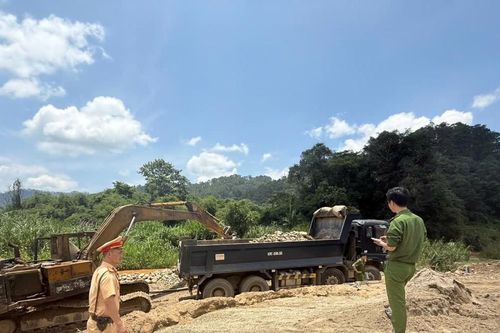 Lâm Đồng yêu cầu làm rõ trách nhiệm vụ khai thác khoáng sản trái phép ở Đam Rông 4