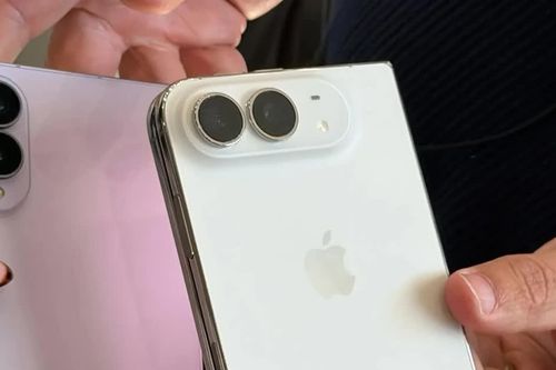 Galaxy Z Fold8 Ultra đối đầu iPhone Duo: So găng phần cứng, thời lượng pin và giá bán