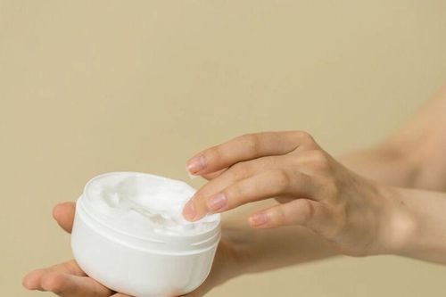 Lâm Đồng thu hồi, tiêu hủy 2 lô mỹ phẩm vi phạm