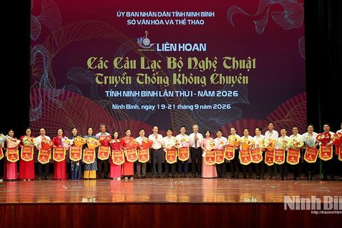 Khai mạc Liên hoan các Câu lạc bộ Nghệ thuật truyền thống không chuyên tỉnh Ninh Bình lần thứ I