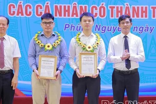 Quỹ khuyến học, khuyến tài Phùng Nguyên vinh danh 257 cá nhân có thành tích xuất sắc