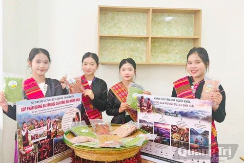 Học sinh Bru-Vân Kiều quảng bá văn hóa, du lịch