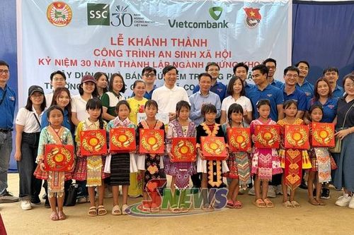 Khánh thành nhà bán trú điểm trường bản Po Mậu