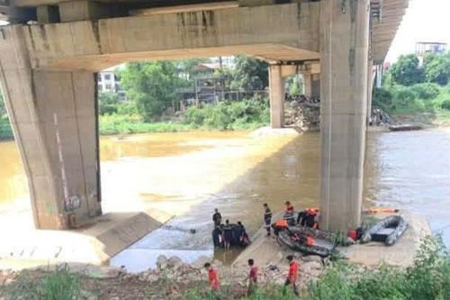 Khẩn trương tìm kiếm người mất tích nghi là nữ sinh tại khu vực cầu Bến Tượng