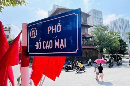 Hà Nội: Gắn biển tên phố Đỗ Cao Mại tại phường Xuân Đỉnh