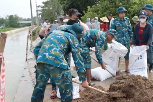 Các địa phương vận hành gần 800 máy bơm chống úng