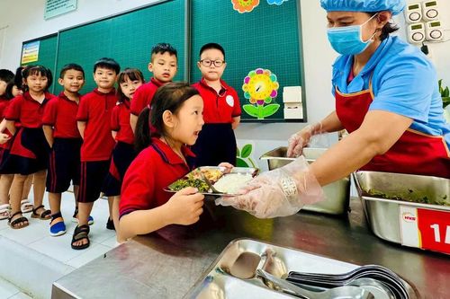 Sẽ kiểm tra đột xuất bữa ăn bán trú từ ngày 20/9 tại Hà Nội