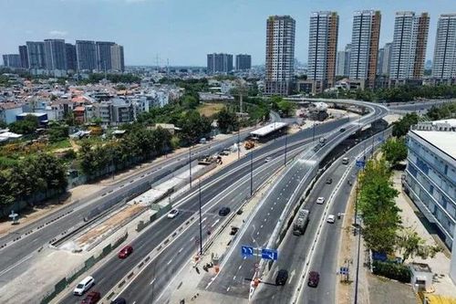 KHÔNG CHỈ LÀ CHUYỆN 'TIÊU TIỀN'