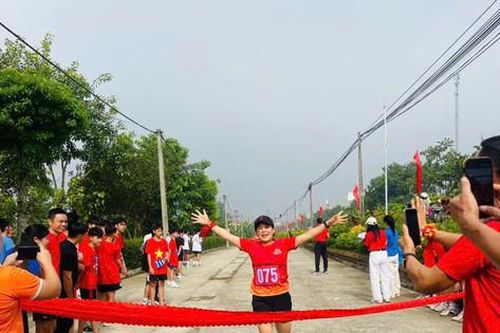 Xã Phúc Lộc: Hơn 400 vận động viên tranh tài Giải chạy Báo Hànộimới mở rộng lần thứ 51 - Vì hòa bình năm 2026