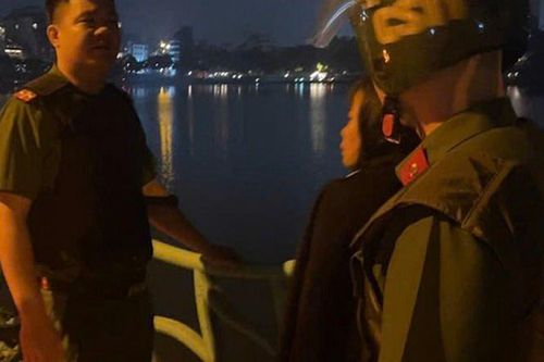 Giải cứu cô gái có ý định nhảy hồ Tây tự tử trong đêm