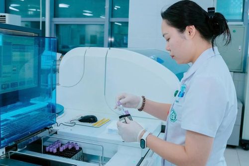 Lý do Bệnh viện Bạch Mai rút ngắn thời gian trả kết quả xét nghiệm?