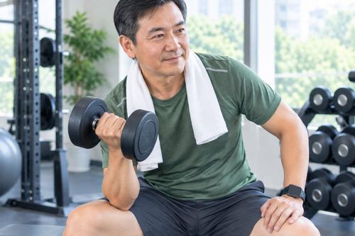 Triglyceride tăng: Tập sức mạnh có giúp cải thiện chỉ số mỡ máu?
