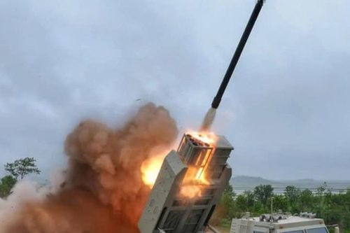 Triều Tiên đưa vũ khí tương tự hệ thống HIMARS Mỹ vào sản xuất
