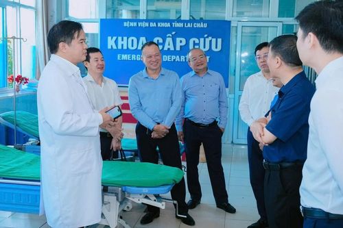 Không chỉ đưa bác sĩ Bạch Mai lên vùng cao, mà xây năng lực y tế tại chỗ