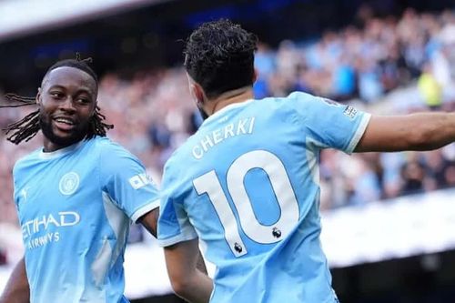 Man City vững top 1 Premier League sau bữa tiệc 8 bàn thắng