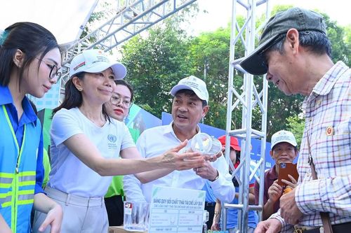 Từ đĩa ăn sạch đến thành phố sạch