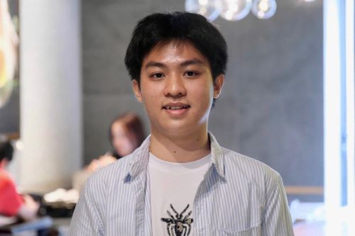 Nam sinh 'học bình thường' tốt nghiệp thủ khoa Bách khoa Hà Nội