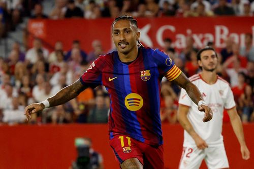 Cầu thủ Barca đang ghi bàn nhanh hơn Messi