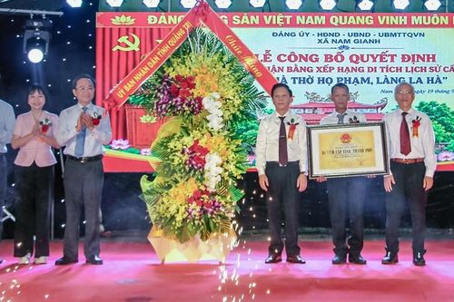 Quảng Trị:Hai đạo sắc kể chuyện dòng họ khoa bảng bên dòng Gianh