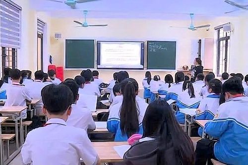 Giảm tải chương trình:Đừng để áp lực chuyển từ lớp học về nhà
