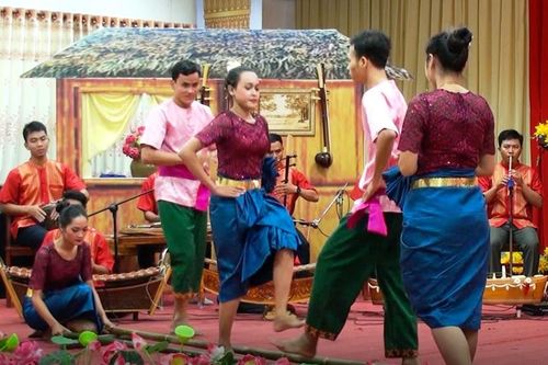 Cà Mau chăm lo đời sống đồng bào Khmer dịp Lễ Sen Dolta 2026