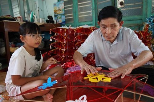 Giữ ấm những mùa Trăng