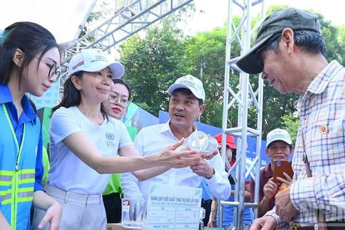 Phát động hưởng ứng Chiến dịch làm cho thế giới sạch hơn năm 2026